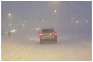 Lokað vegna veðurs