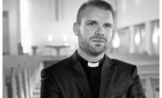 Fréttatíminn: Hjartahlýr rokkprestur - Sigurvin Lárus Jónsson stjórnarmaður í ADHD