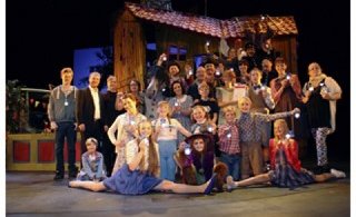 Leikarahópurinn í Línu langsokk /MYND:Katrín Björg